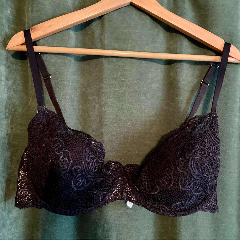 Victoria’s Secret Dark Gray Lace Push Up Without Padding Bra Size 38D